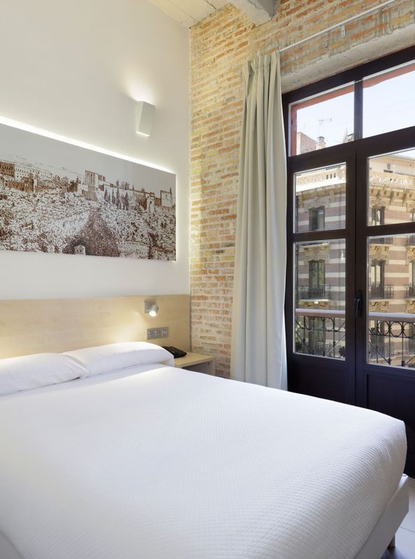 alojamiento_granada_habitacionsuperior_hotel_granada_slider5-a01ab043