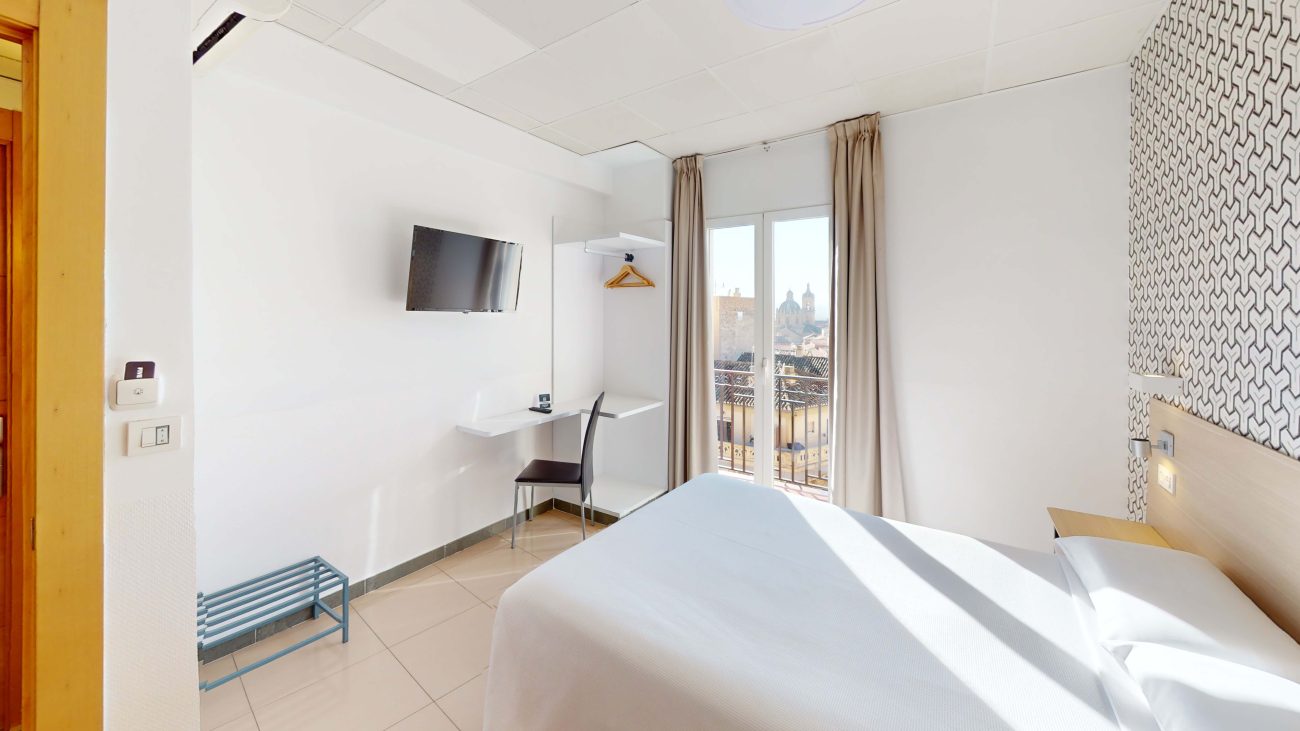 domir-barato-en-alojamiento-atenas-vistas-granada