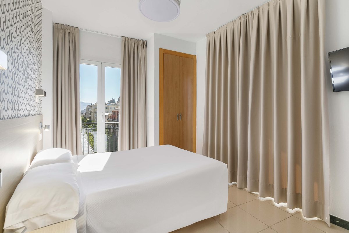 vistas-hotel-en-granada-barato-centro